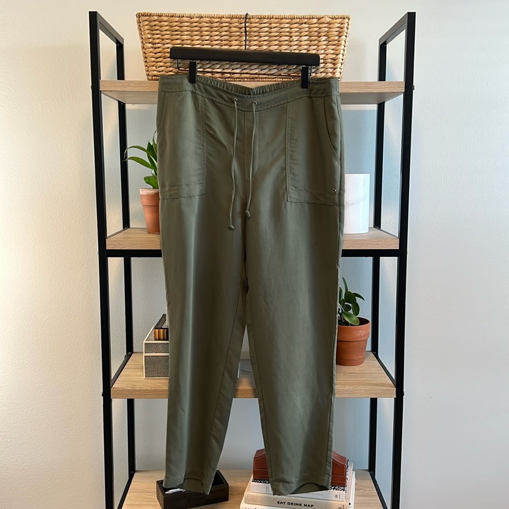 Chico's High-Rise Drape Pull On Trouser, 12 / L - Picture 1 of 10
